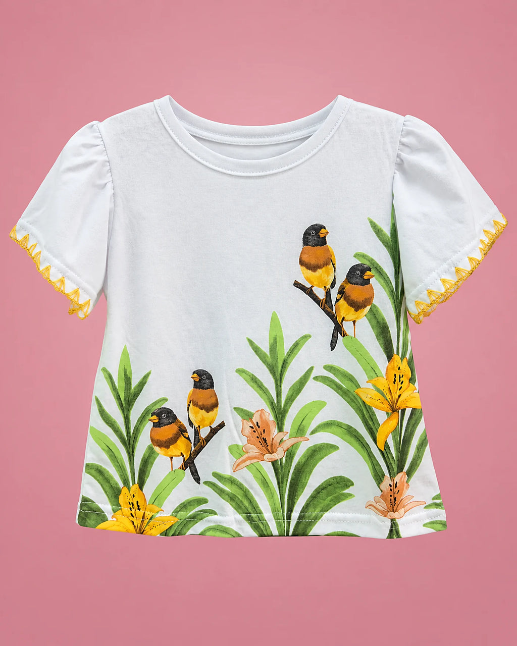 Conjunto de camiseta blanca con pajaritos y short amarillo para niña, camiseta de frente | JR Baby Center
