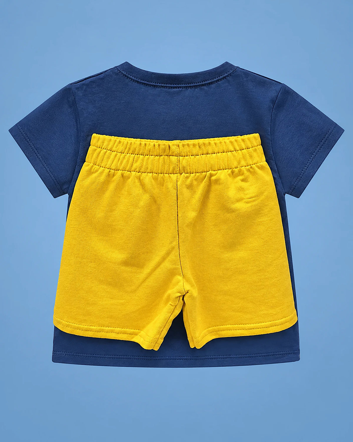 Conjunto Big Wave de camiseta azul marino y short amarillo para niño, camiseta y short, set completo | JR Baby Center