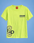Conjunto Escape de camiseta verde lima con bicicleta y short azul para niño, camiseta, vista de frente | JR Baby Center