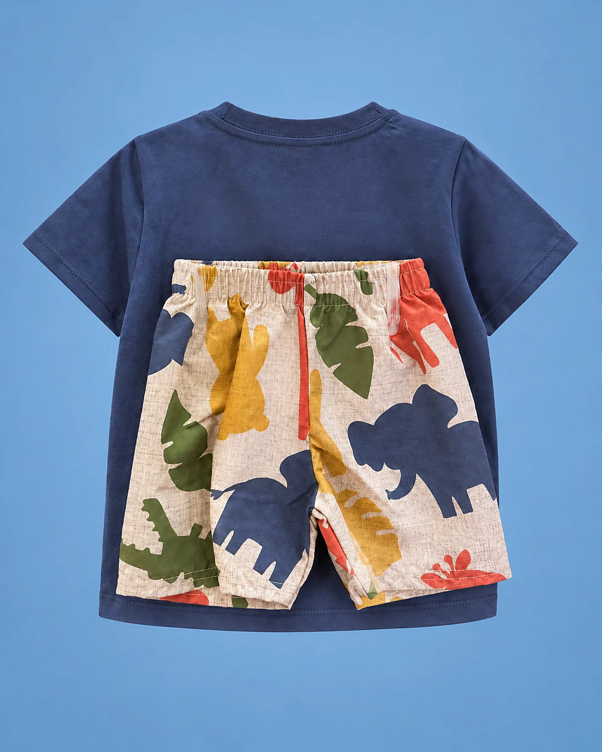Conjunto azul de jirafa para bebé niño, set completo, vista de espalda | JR Baby Center
