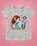 Conjunto gris con sirenita y short verde con peces para bebé niña, camiseta vista de frente | JR Baby Center