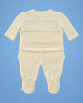 Conjunto tejido a mano amarillo para recién nacido, vista de frente | JR Baby Center
