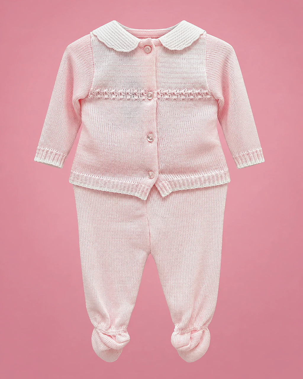 Conjunto rosado de suéter y pantalón con piecitos para bebé niña, vista de espalda | JR Baby Center