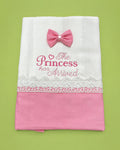 Paño bordado The Princess has Arrived para bebé | JR Baby Center