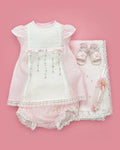 Set de estopilla rosa con peto blanco y capullos bordados para bebé niña, set completo | JR Baby Center