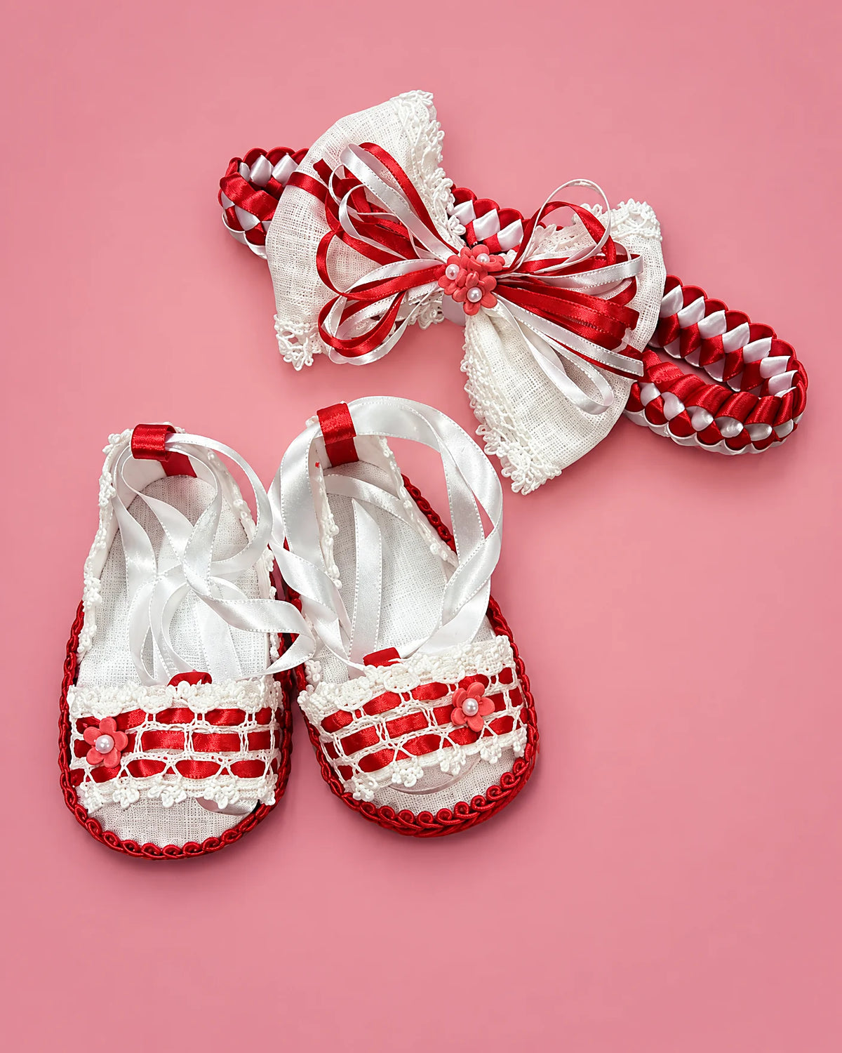 Set de zapatitos y banda blanco y rojo para recién nacida | JR Baby Center
