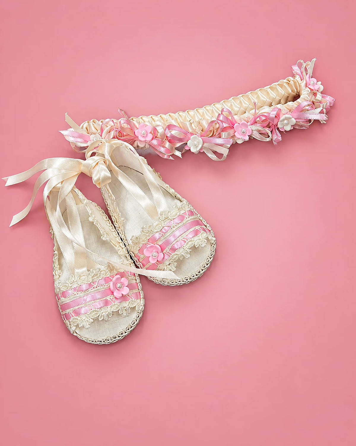 Set de zapatitos y banda crema y rosado para recién nacida | JR Baby Center