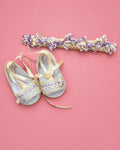 Set de zapatitos y banda lila y crema para recién nacida | JR Baby Center