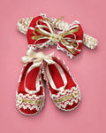 Set de zapatitos y banda rojo con florecitas crema para recién nacida | JR Baby Center