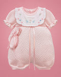 Karela Kids rosado de cuadritos con flores para bebé niña, vista de frente | JR Baby Center