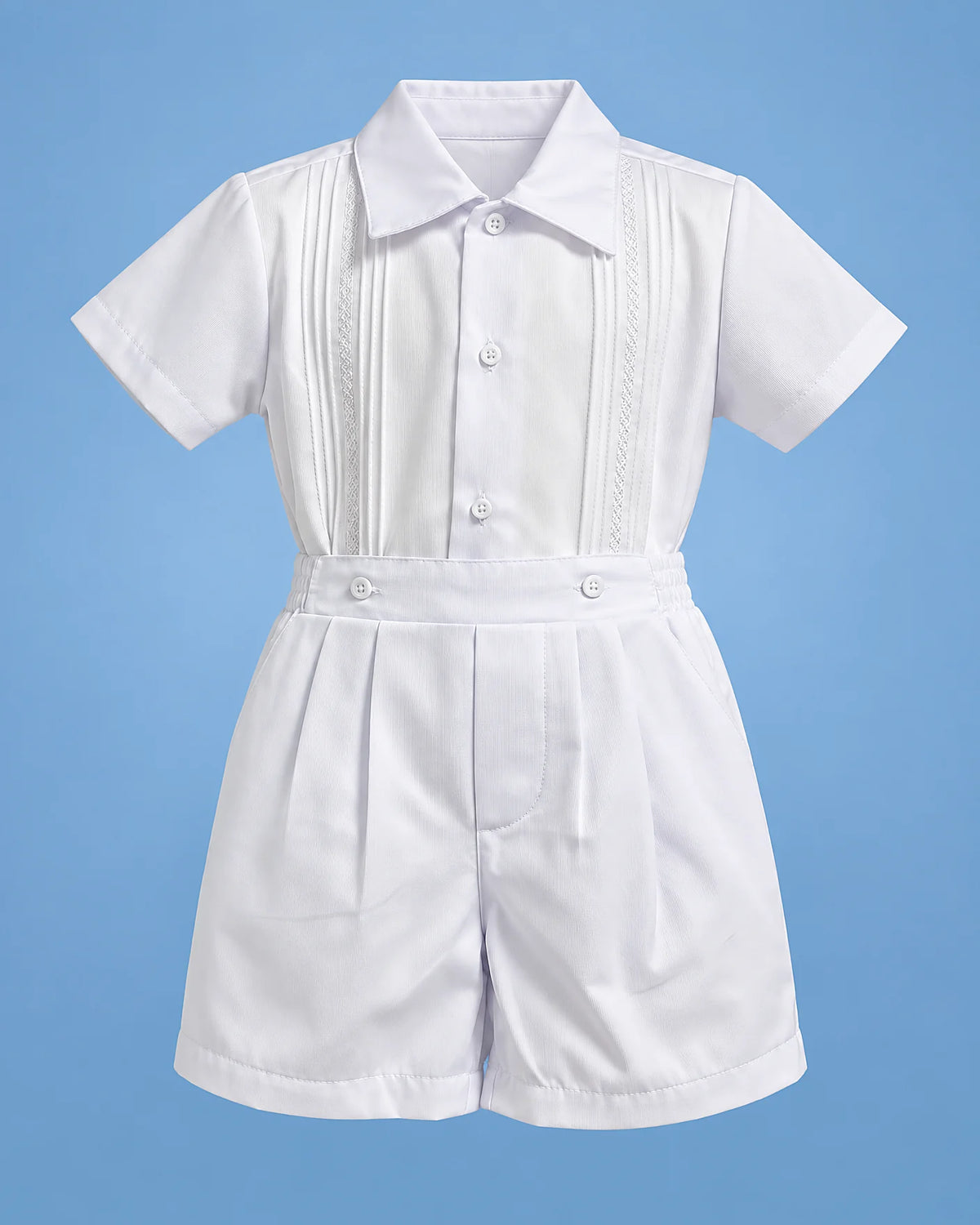 Conjunto de bautizo de camisa con cuello clásico y short blanco para niño, vista de frente | JR Baby Center