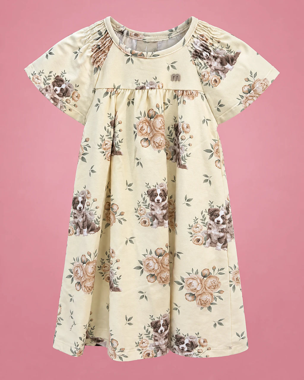 Vestido crema con perritos, rosas y nido de abeja para niña, vista de frente | JR Baby Center