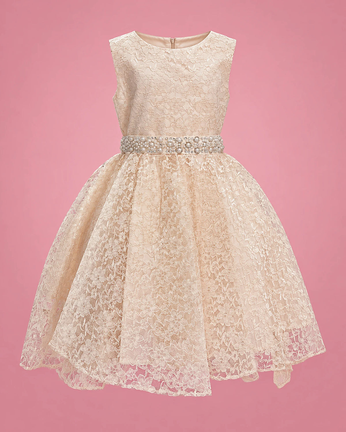 Vestido durazno de encaje para niña, vista de frente | JR Baby Center