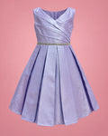 Vestido lila con brillo para niña, vista de frente | JR Baby Center